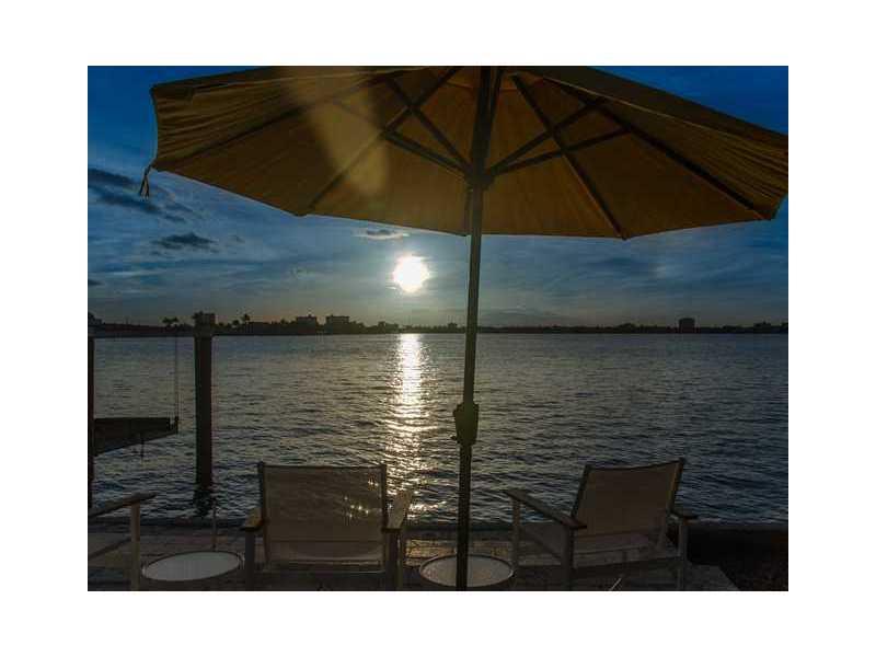 BAY HARBOR ISLAND - Residential