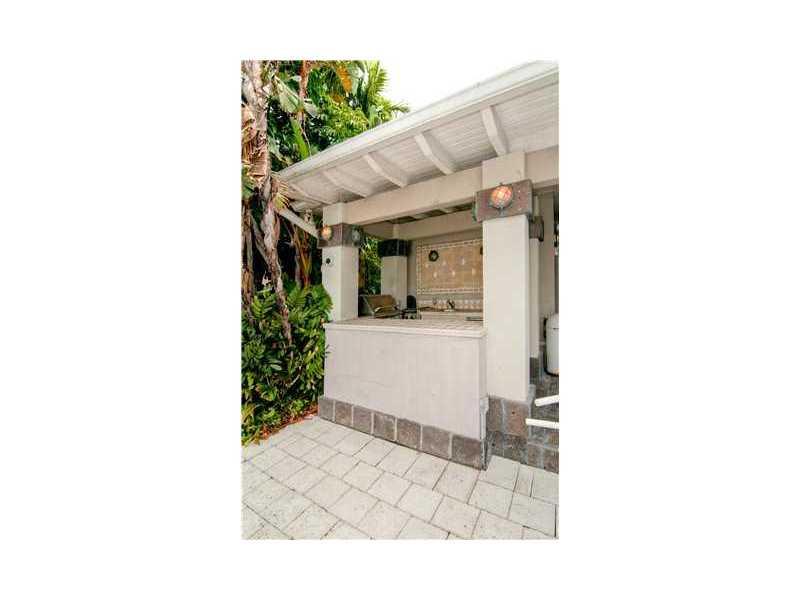 BAY HARBOR ISLAND - Residential