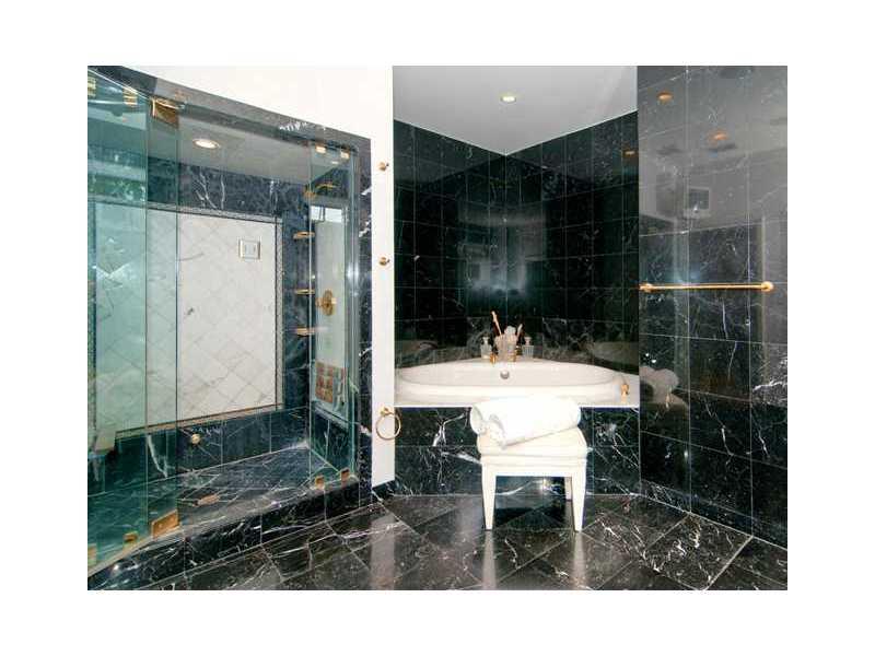 BAY HARBOR ISLAND - Residential