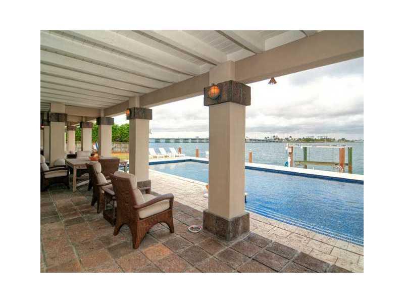 BAY HARBOR ISLAND - Residential