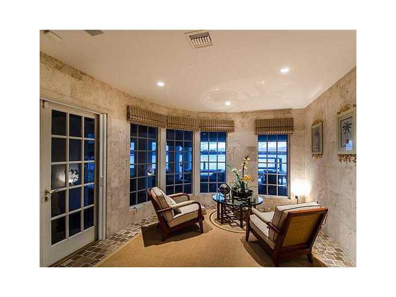 BAY HARBOR ISLAND - Residential