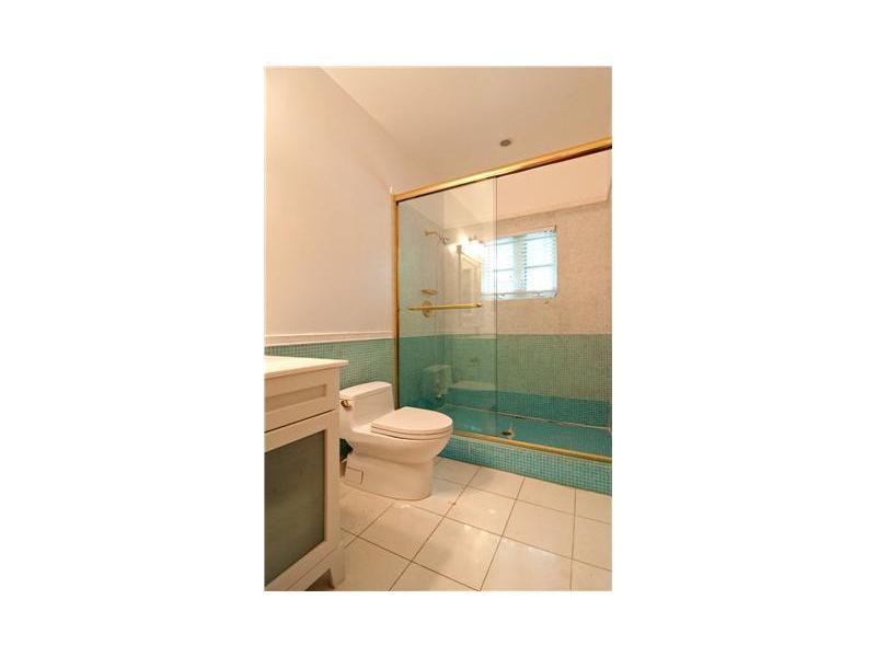 BAY HARBOR ISLAND - Residential