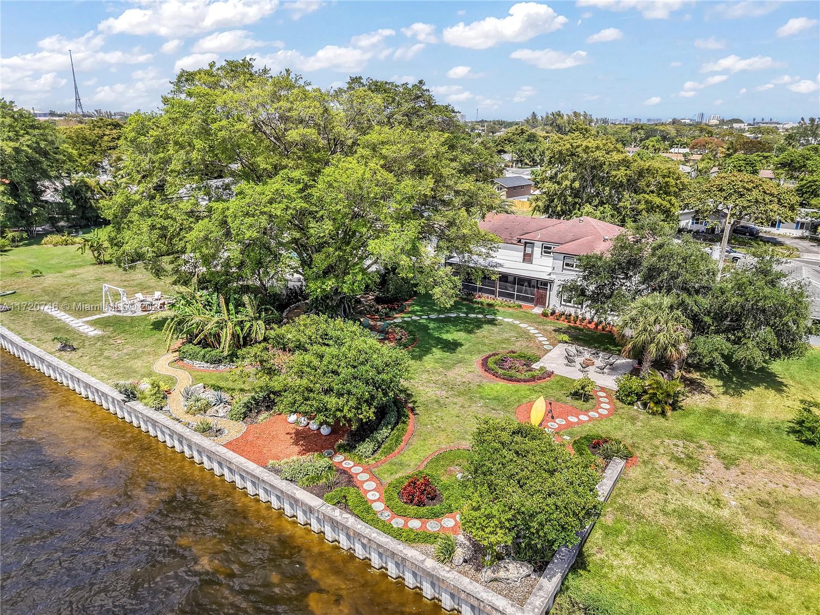 WESTFIELD AT WPB - Residential