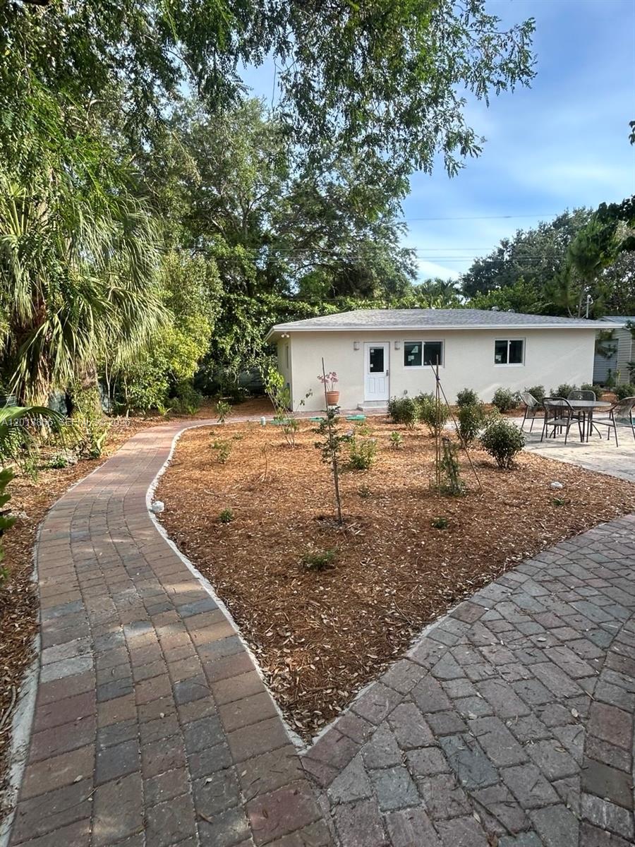 CHASE-HESSEN ESTATES - Residential Lease