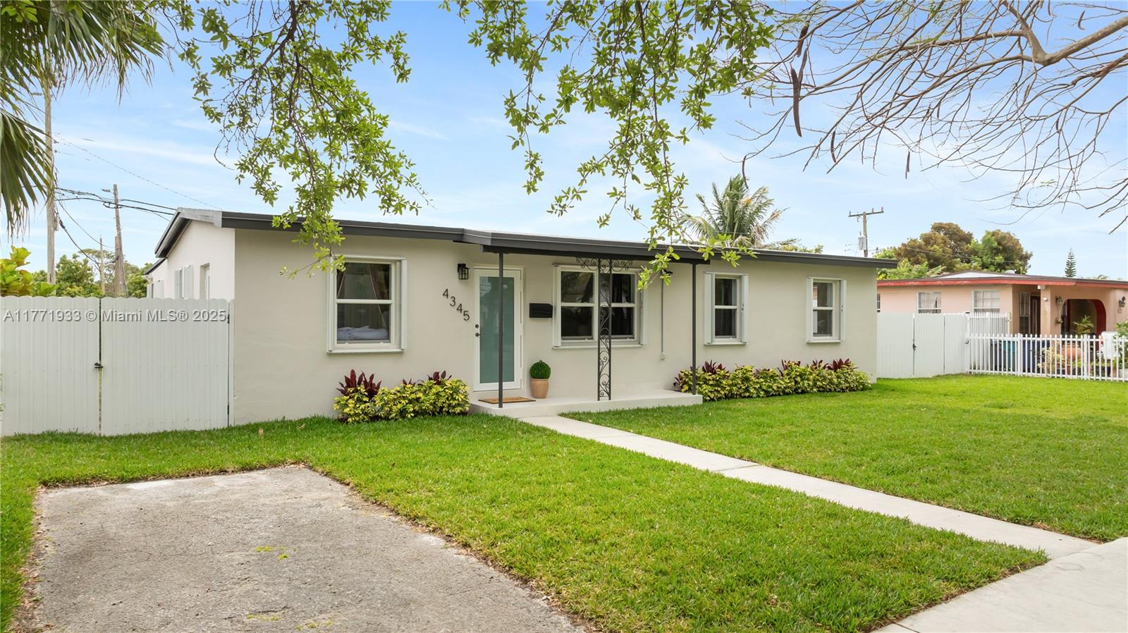 4345 SW 112th Ave