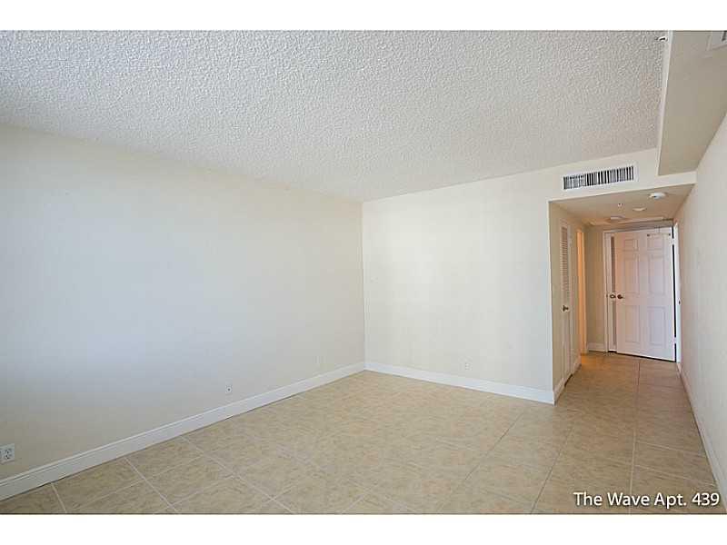 THE WAVE CONDO - Residential Lease