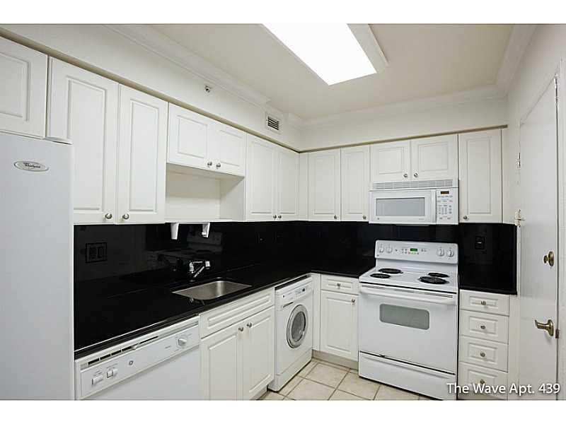 THE WAVE CONDO - Residential Lease