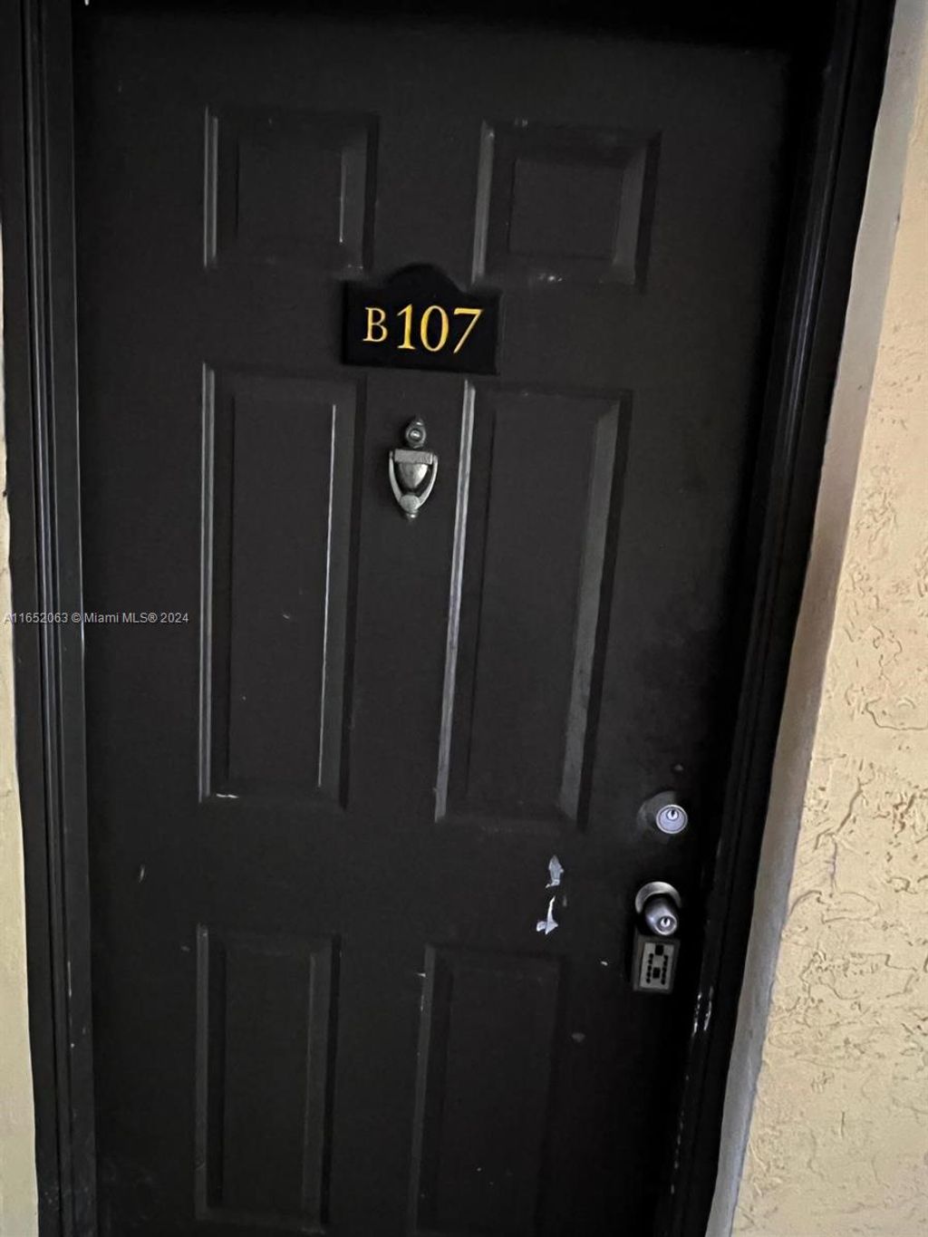 Photo of Pompano Beach, FL 33069 (MLS # A11652063)