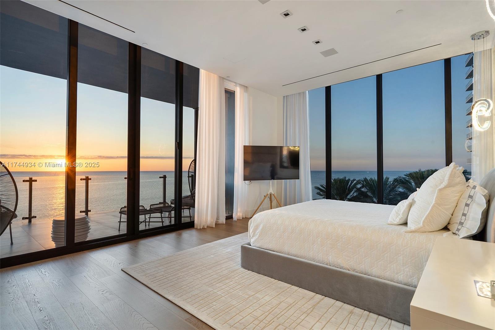 MUSE CONDO - Residential