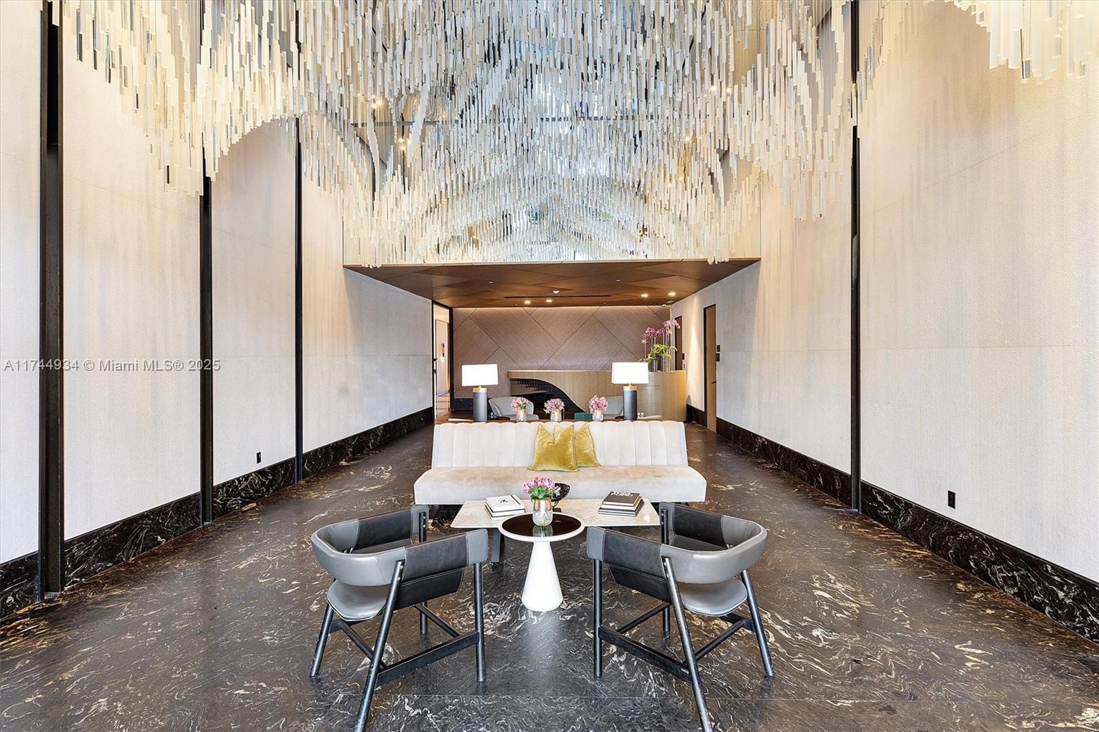 MUSE CONDO - Residential