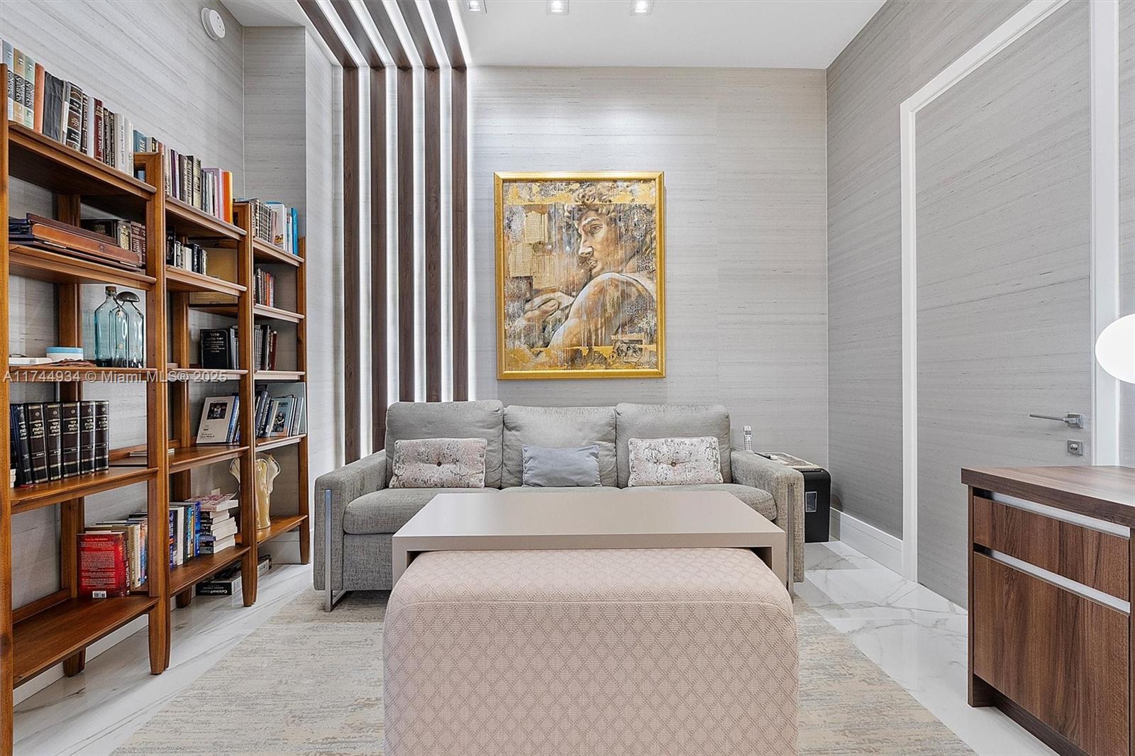 MUSE CONDO - Residential