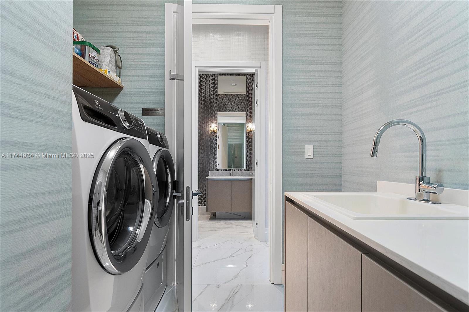 MUSE CONDO - Residential