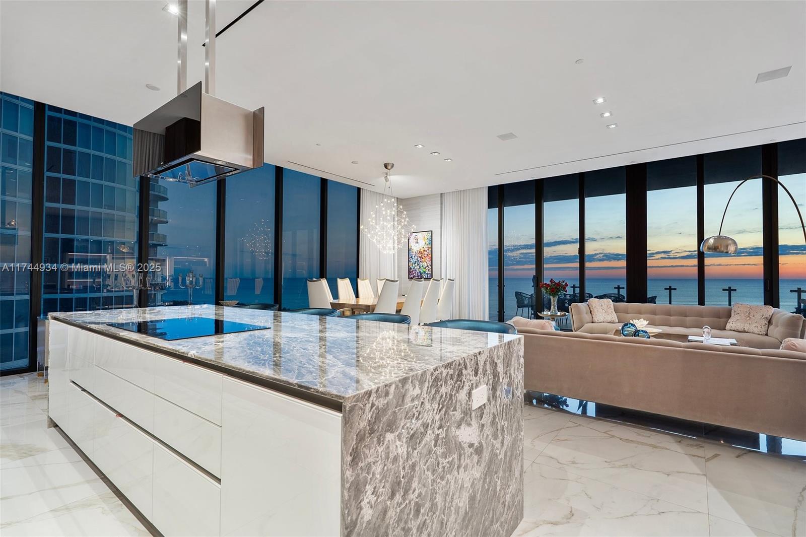 MUSE CONDO - Residential