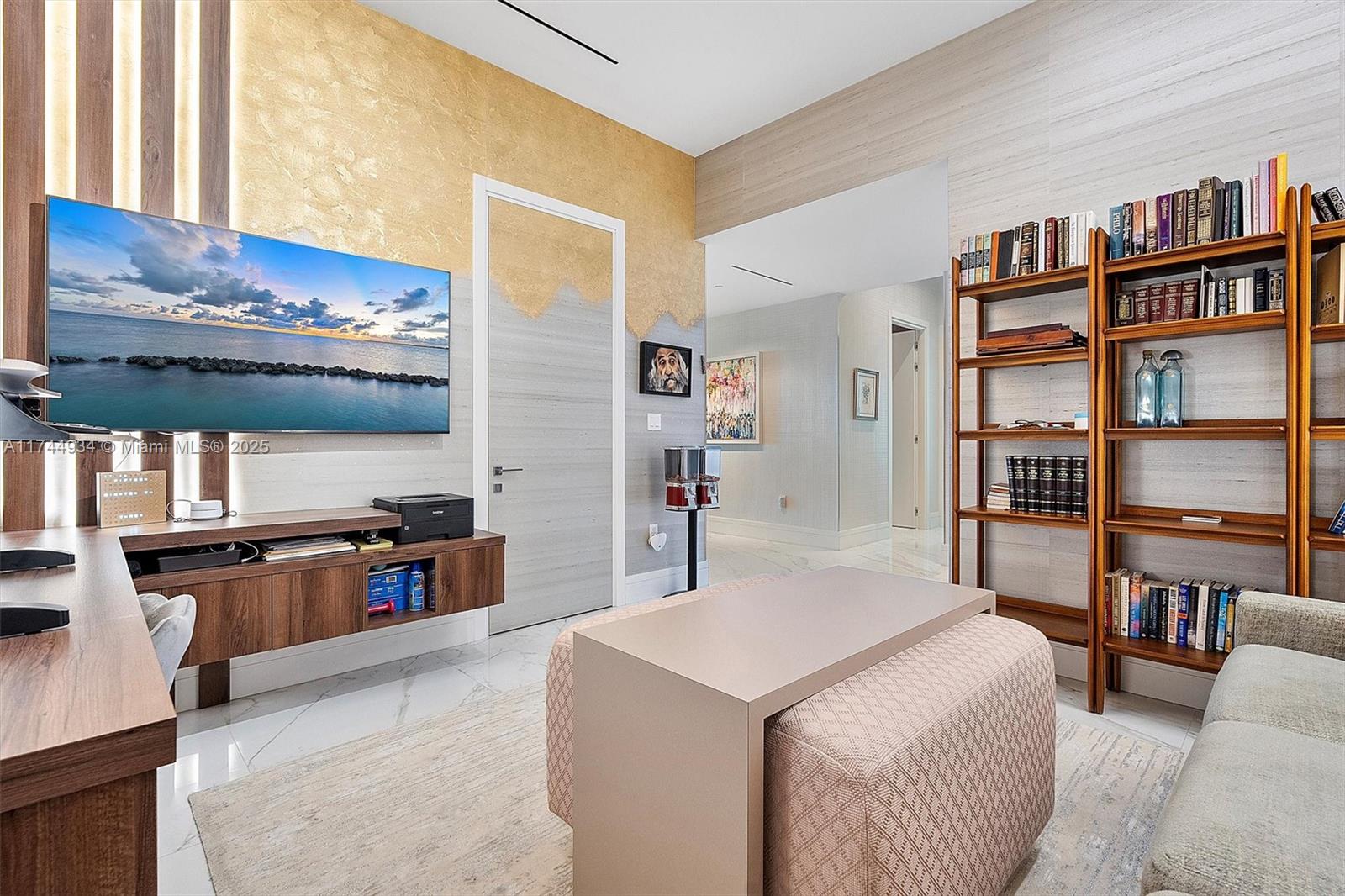 MUSE CONDO - Residential