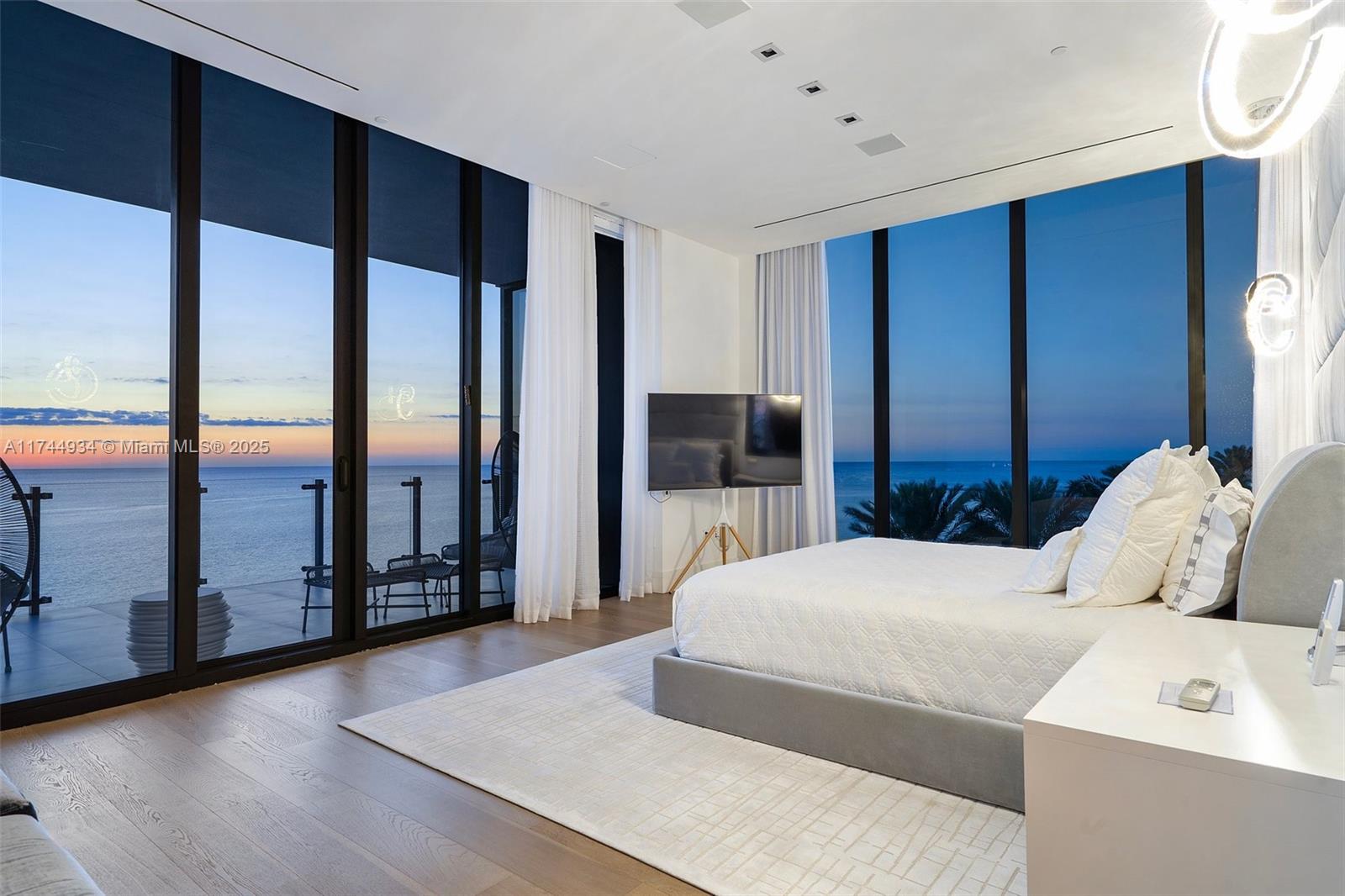 MUSE CONDO - Residential