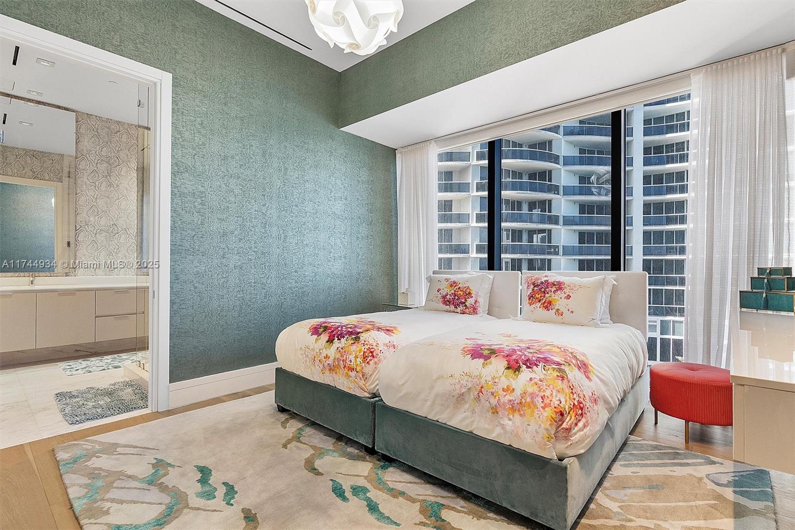 MUSE CONDO - Residential