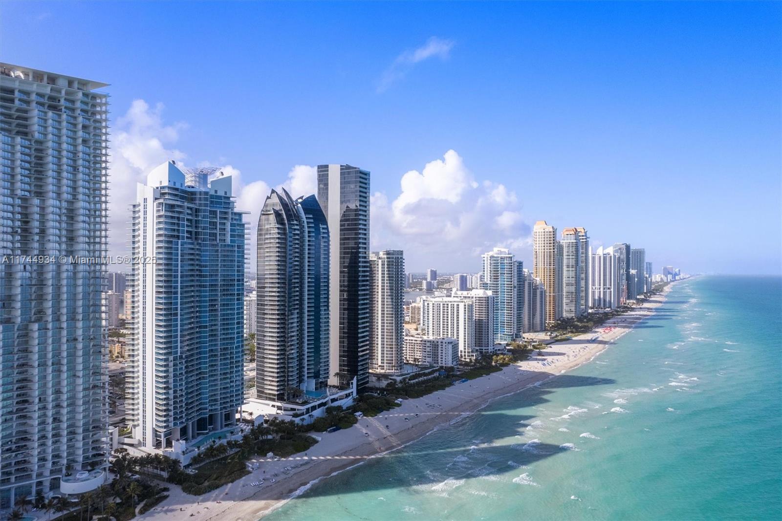 MUSE CONDO - Residential