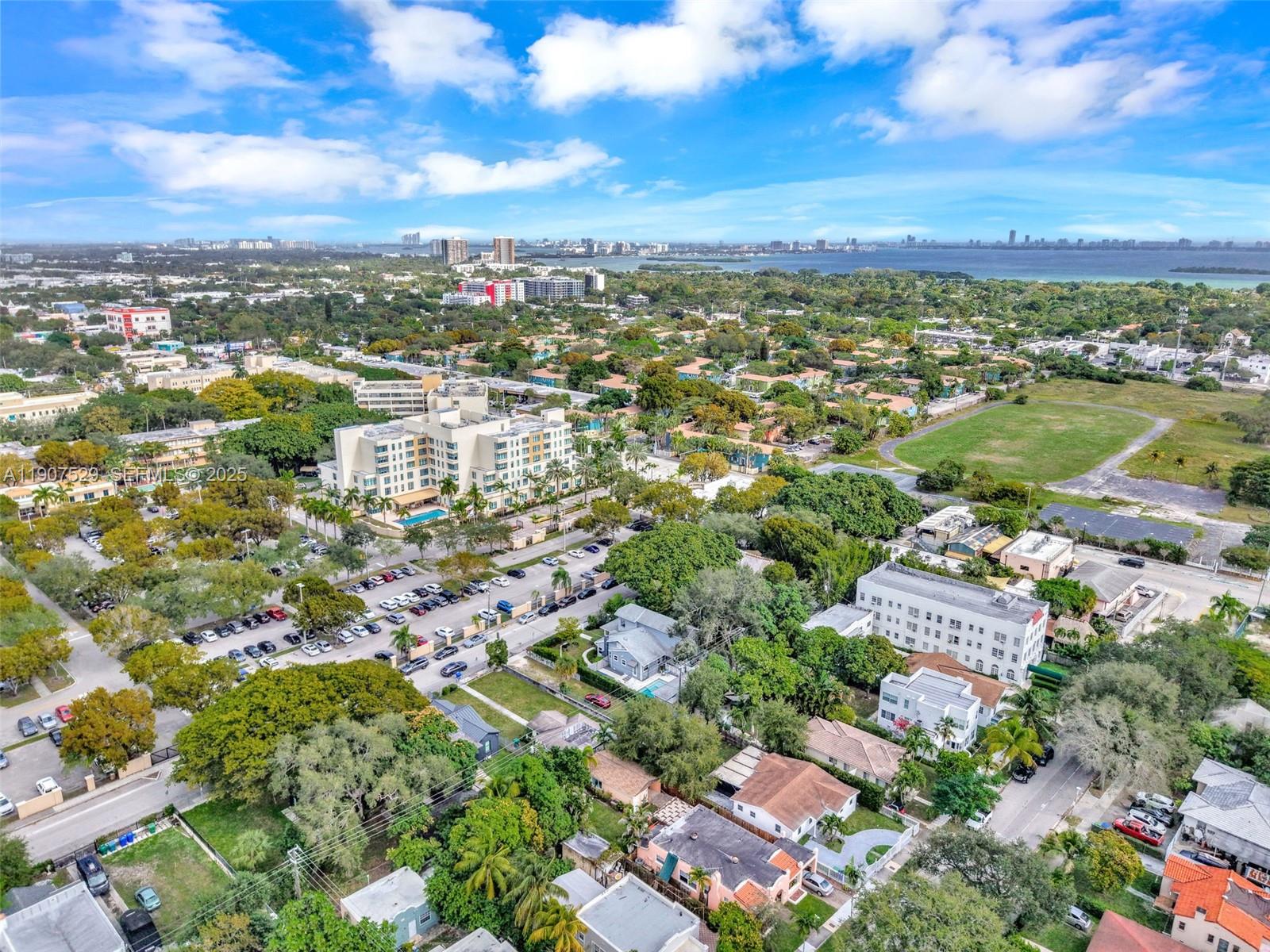 ALTA VISTA - Residential