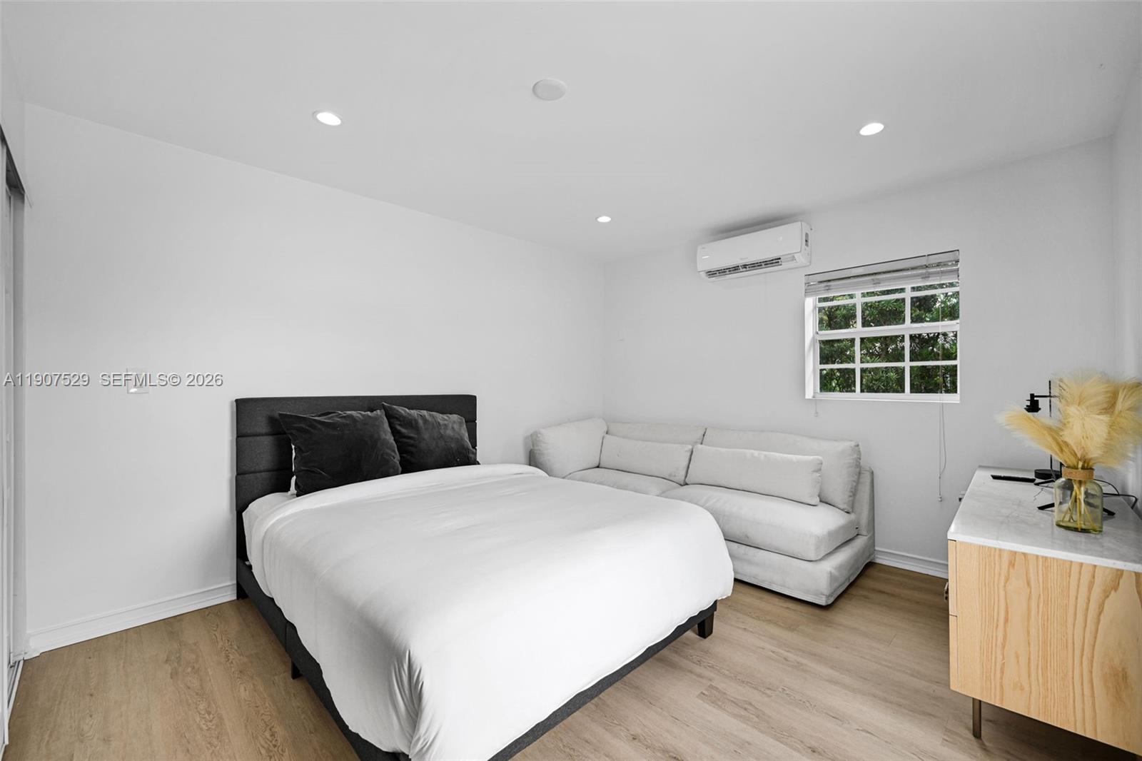 ALTA VISTA - Residential