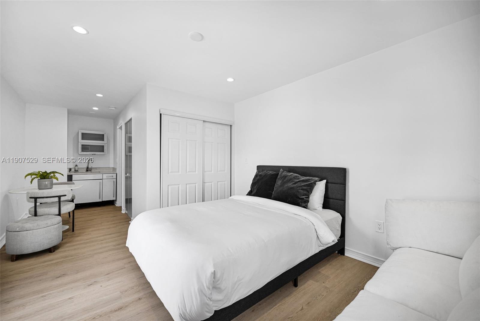 ALTA VISTA - Residential