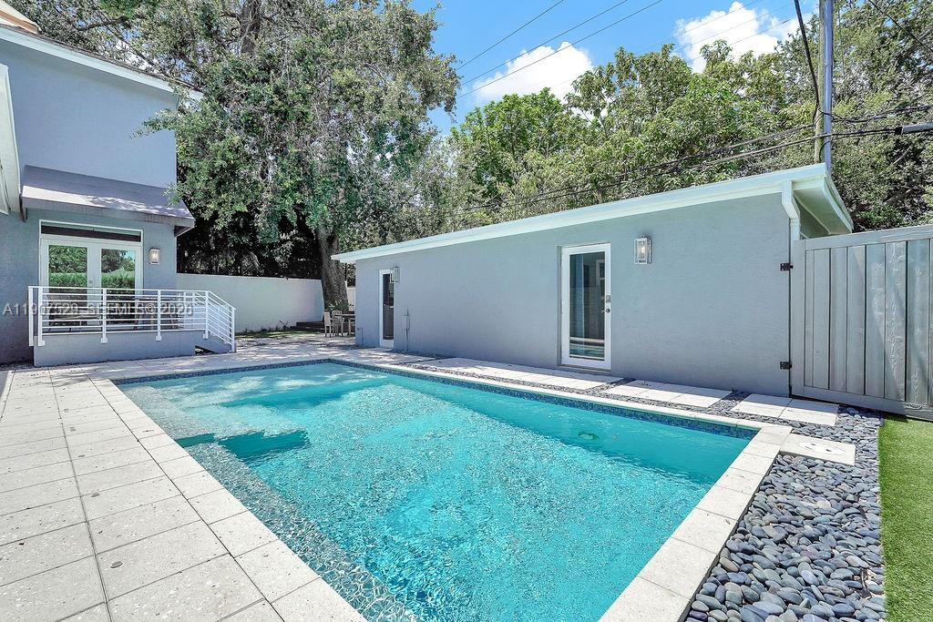 ALTA VISTA - Residential