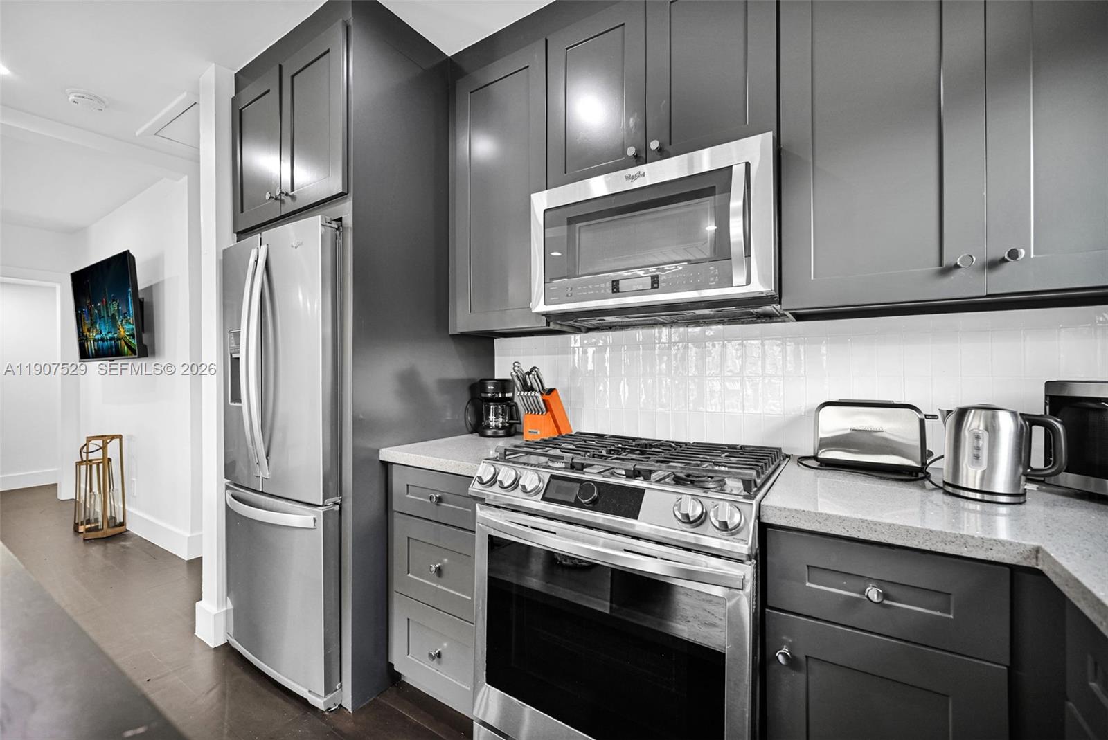 ALTA VISTA - Residential