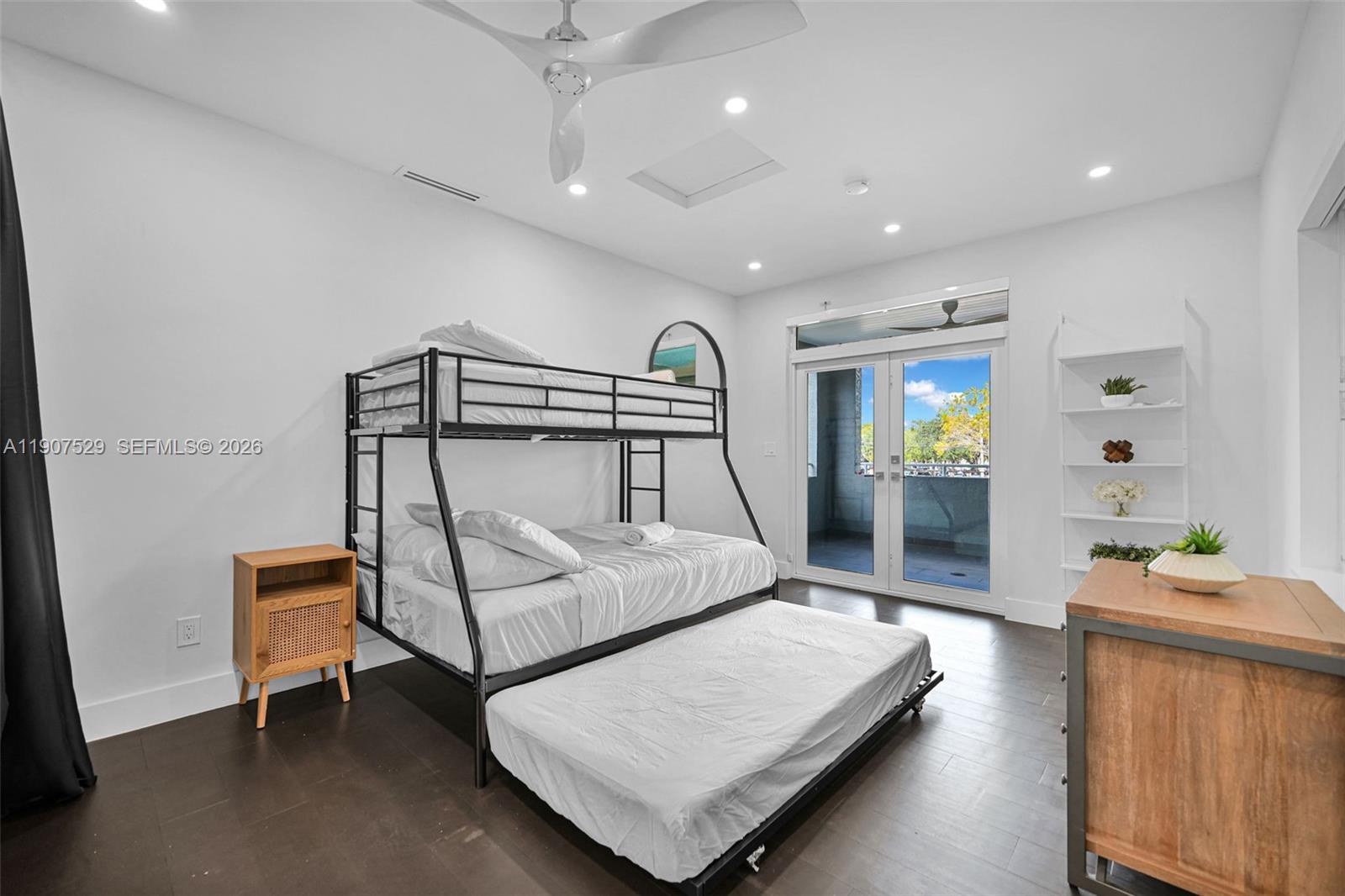 ALTA VISTA - Residential