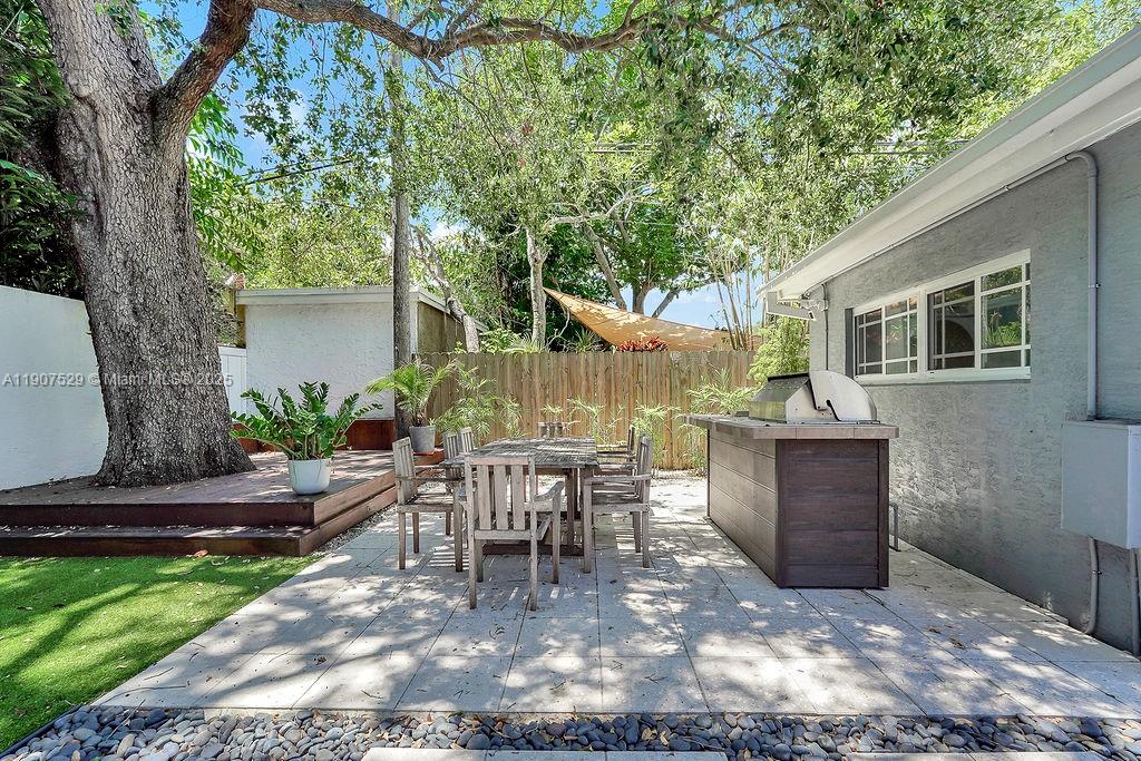 ALTA VISTA - Residential