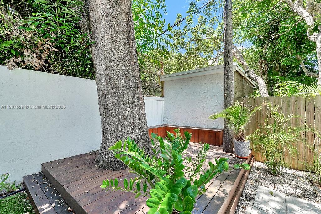 ALTA VISTA - Residential