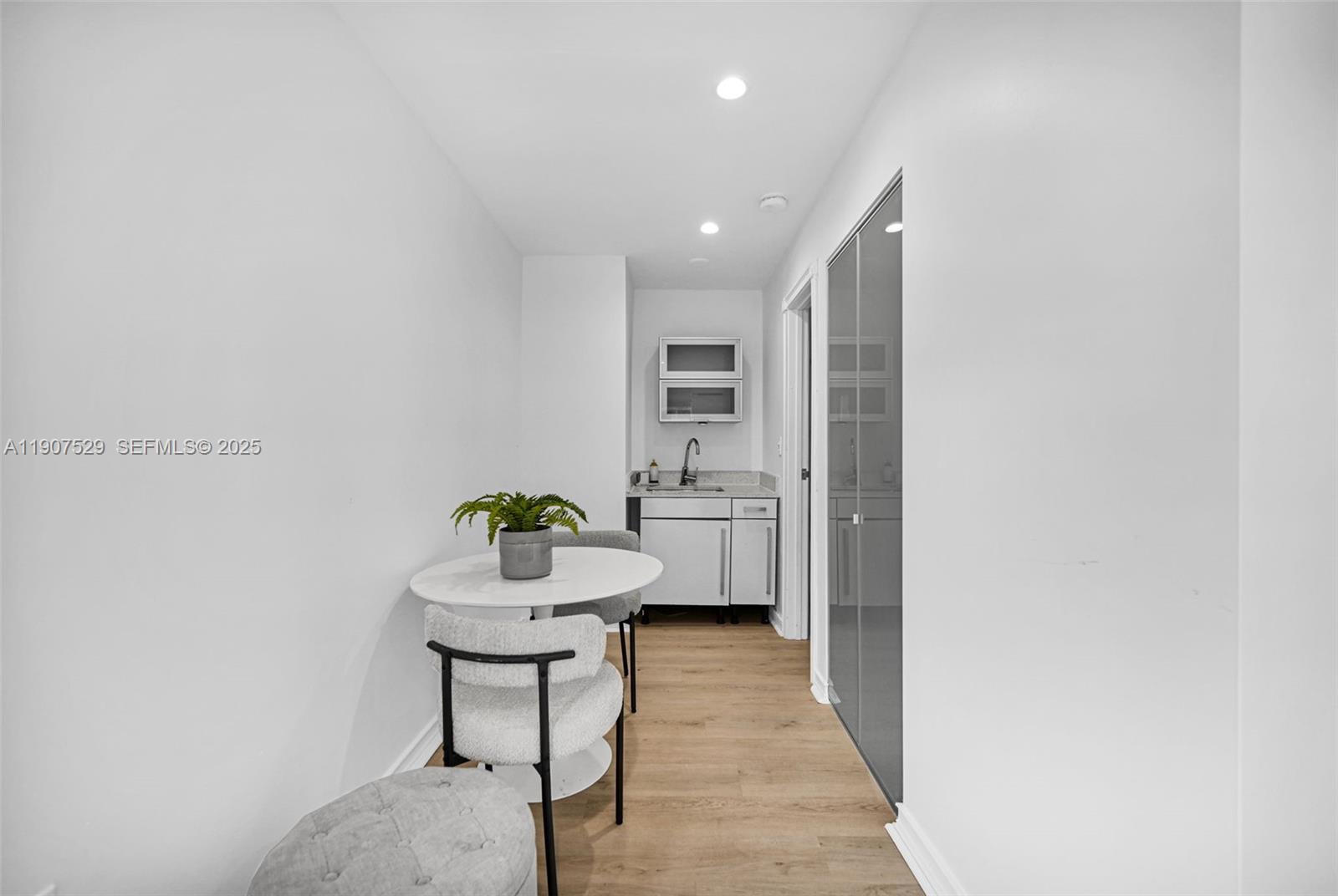 ALTA VISTA - Residential