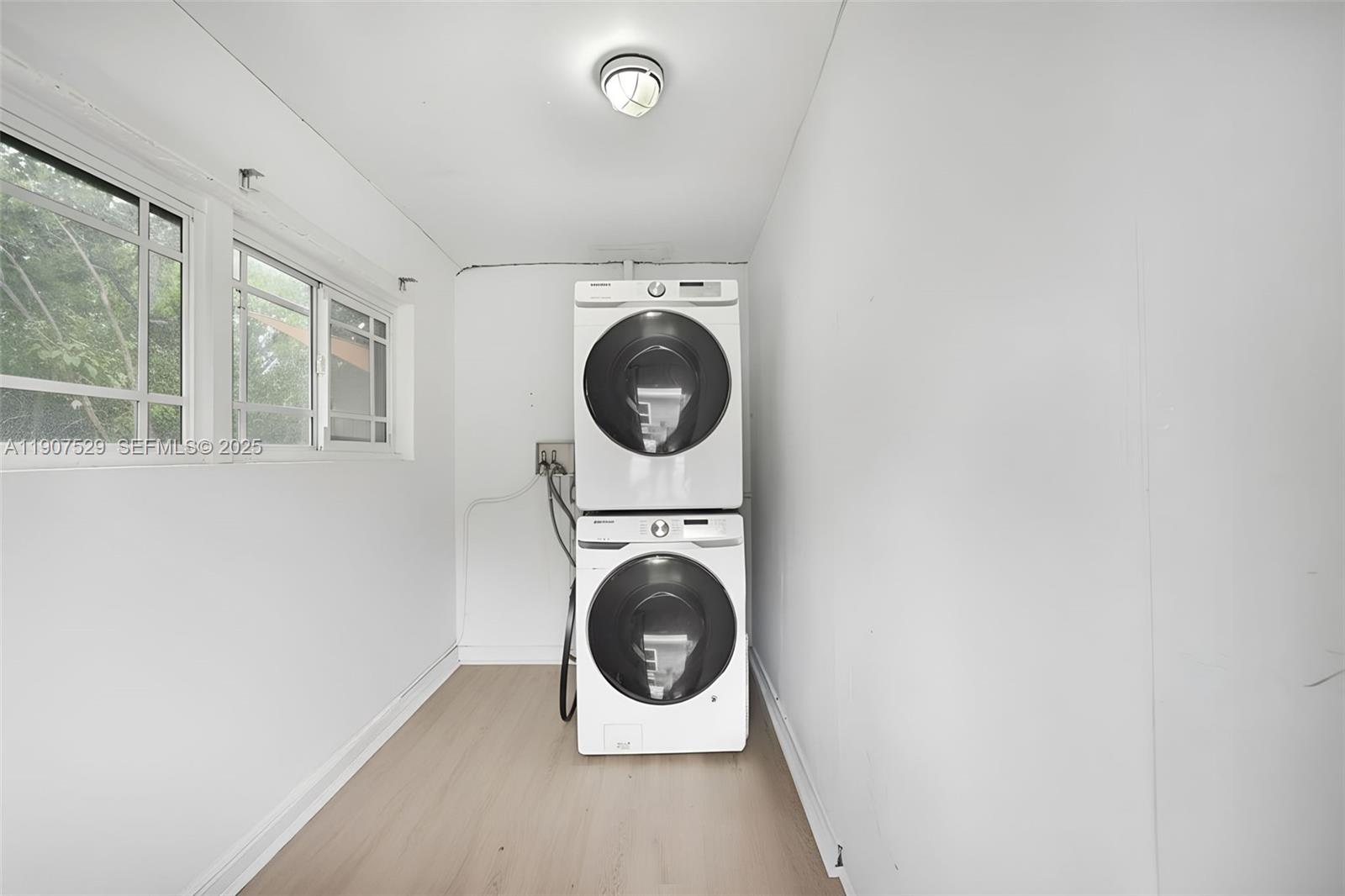 ALTA VISTA - Residential