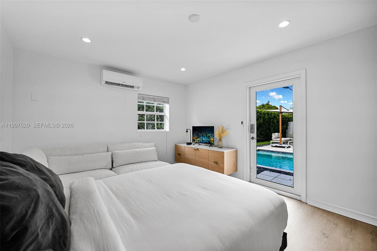 ALTA VISTA - Residential