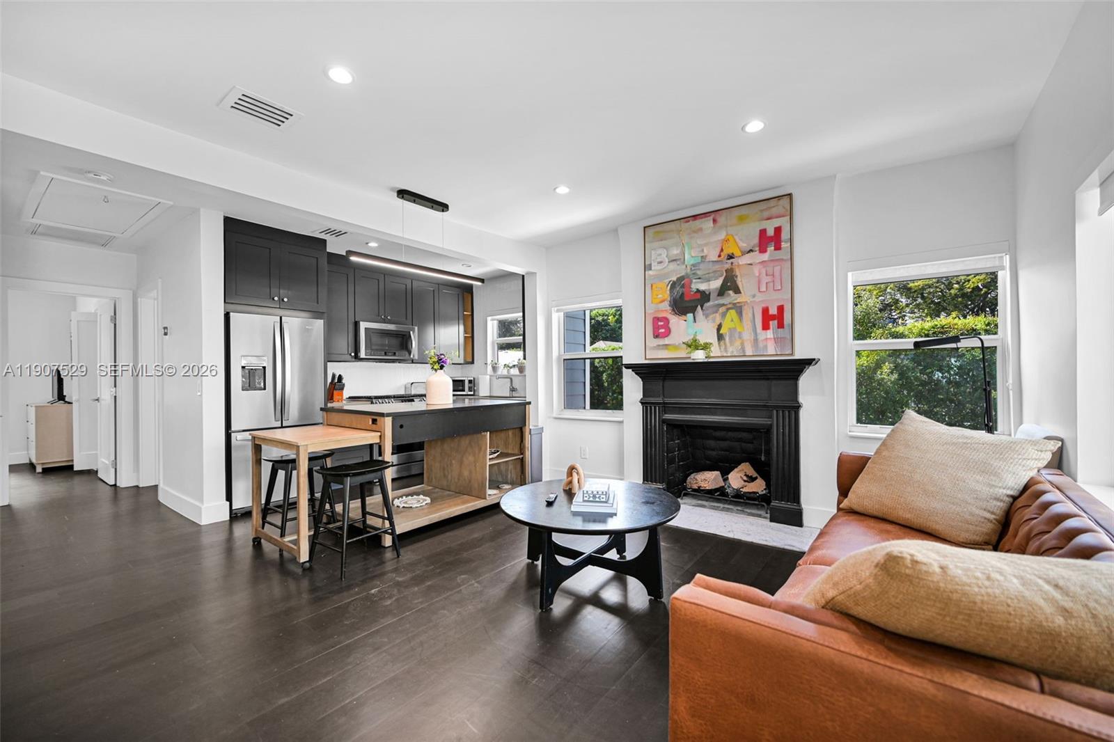 ALTA VISTA - Residential