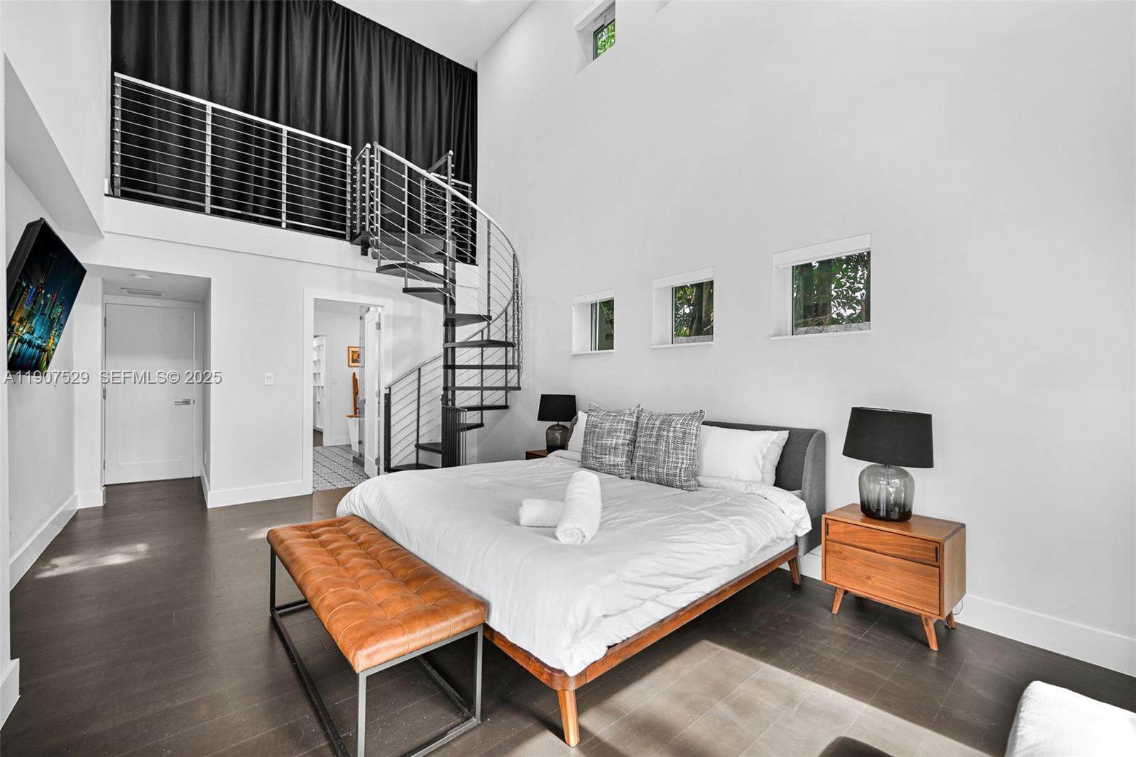 ALTA VISTA - Residential