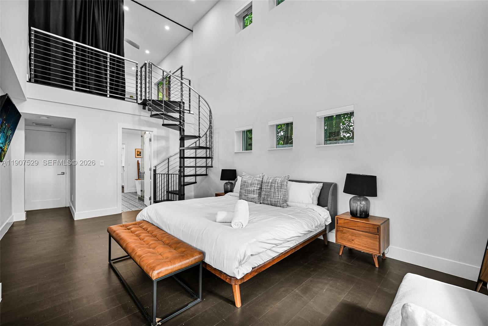 ALTA VISTA - Residential