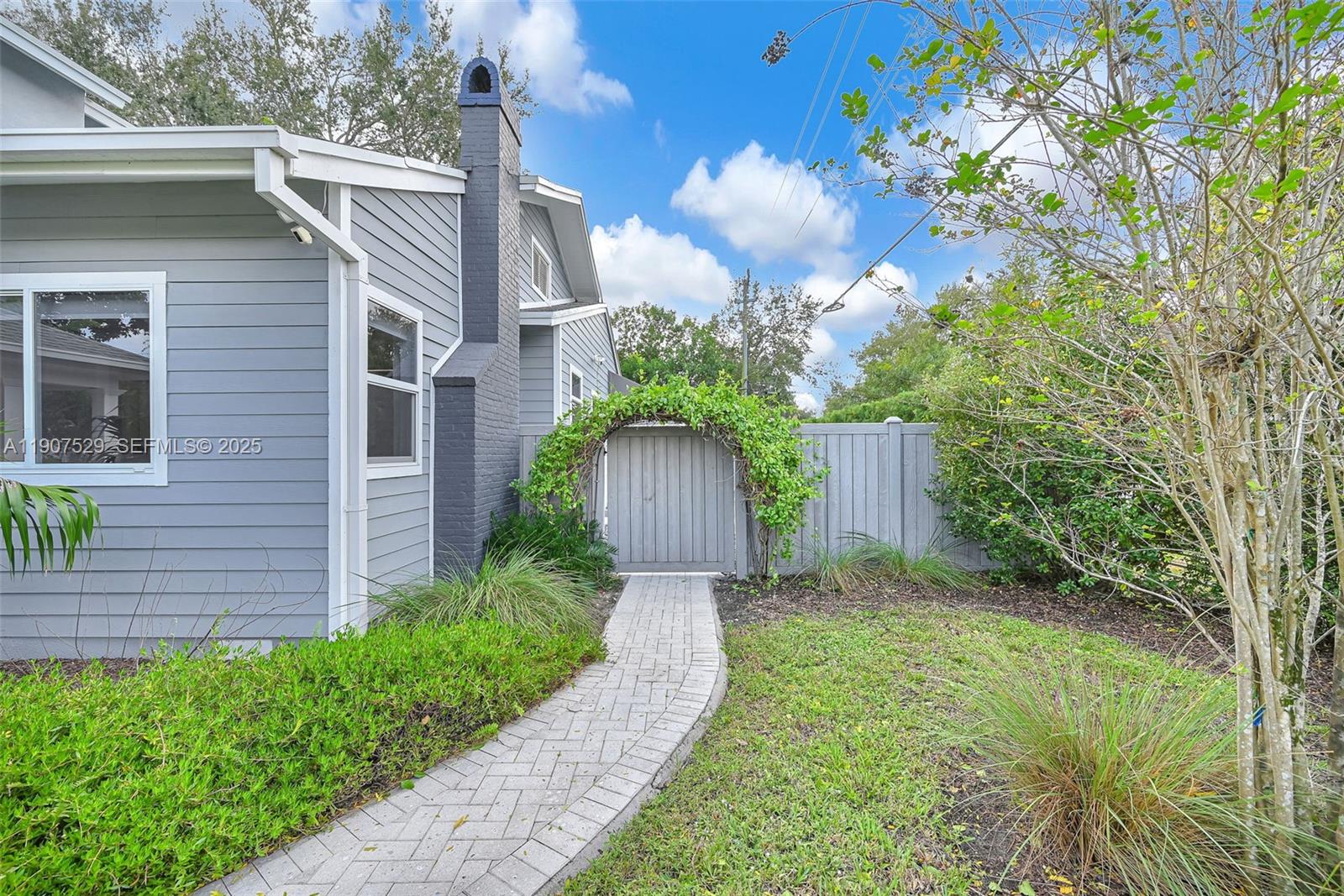 ALTA VISTA - Residential