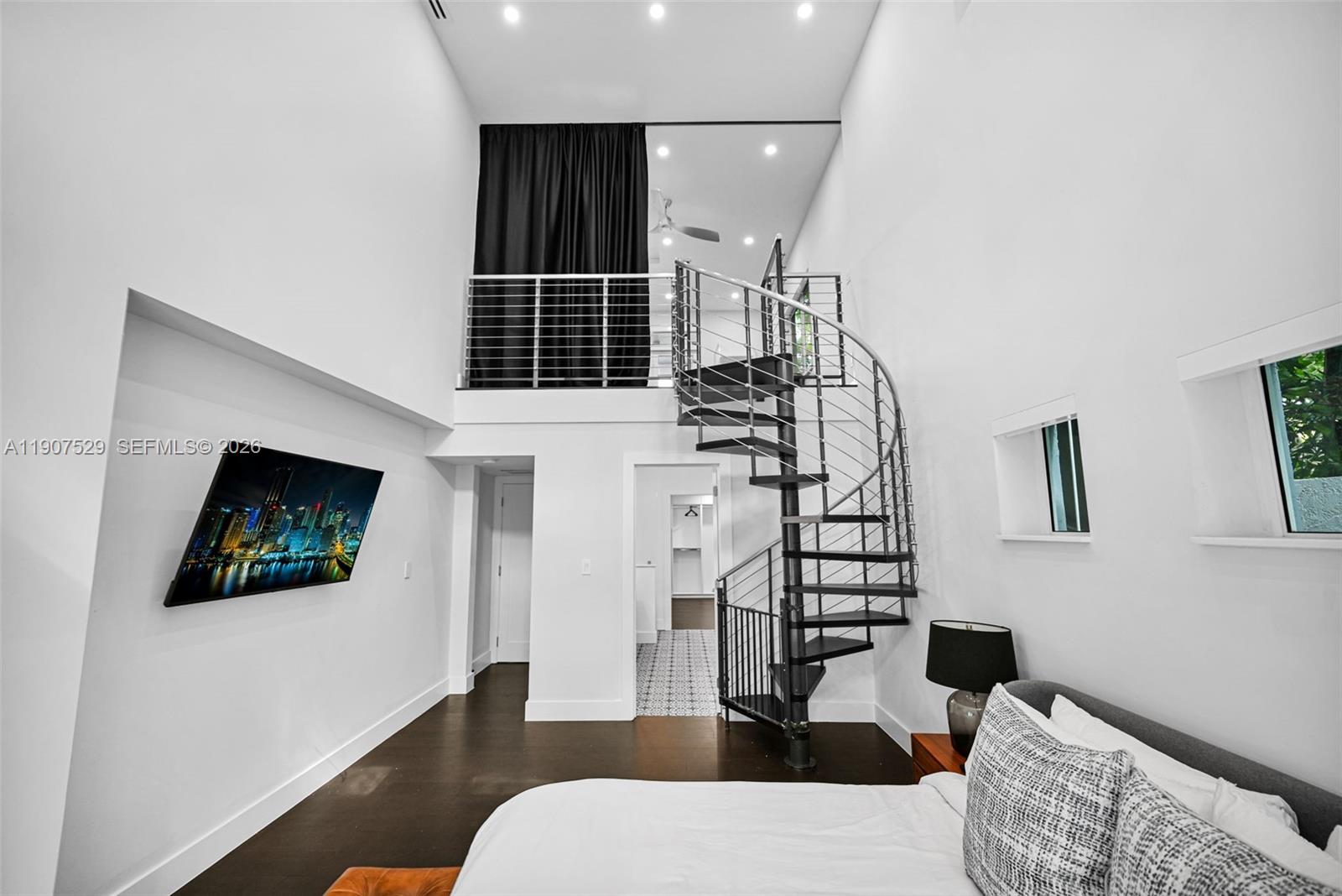 ALTA VISTA - Residential