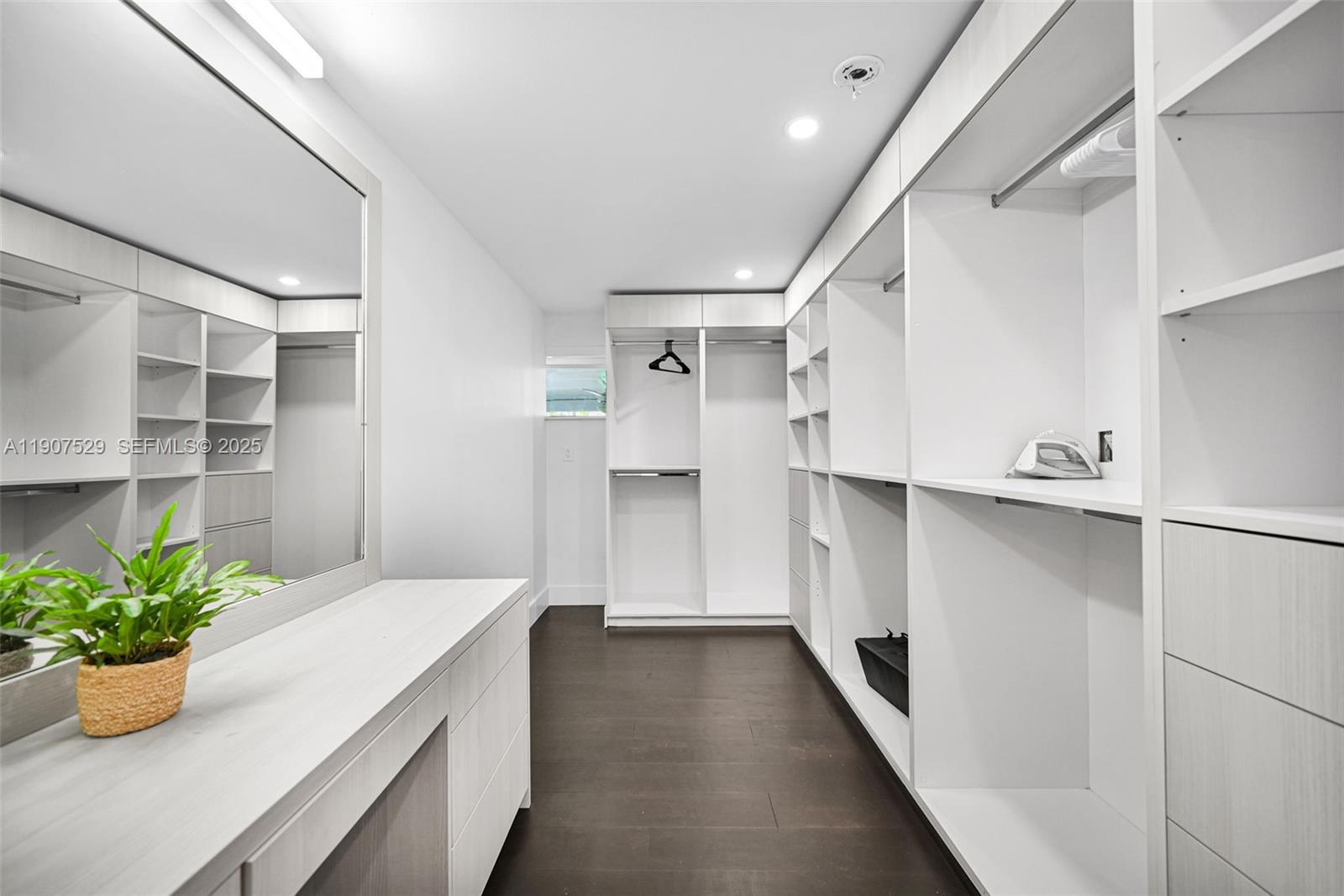 ALTA VISTA - Residential