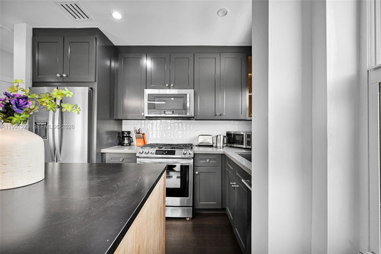 ALTA VISTA - Residential