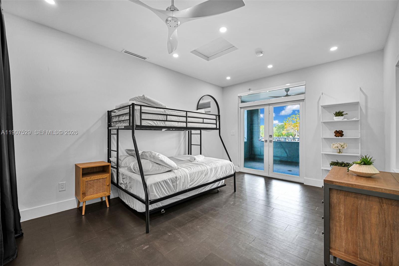 ALTA VISTA - Residential