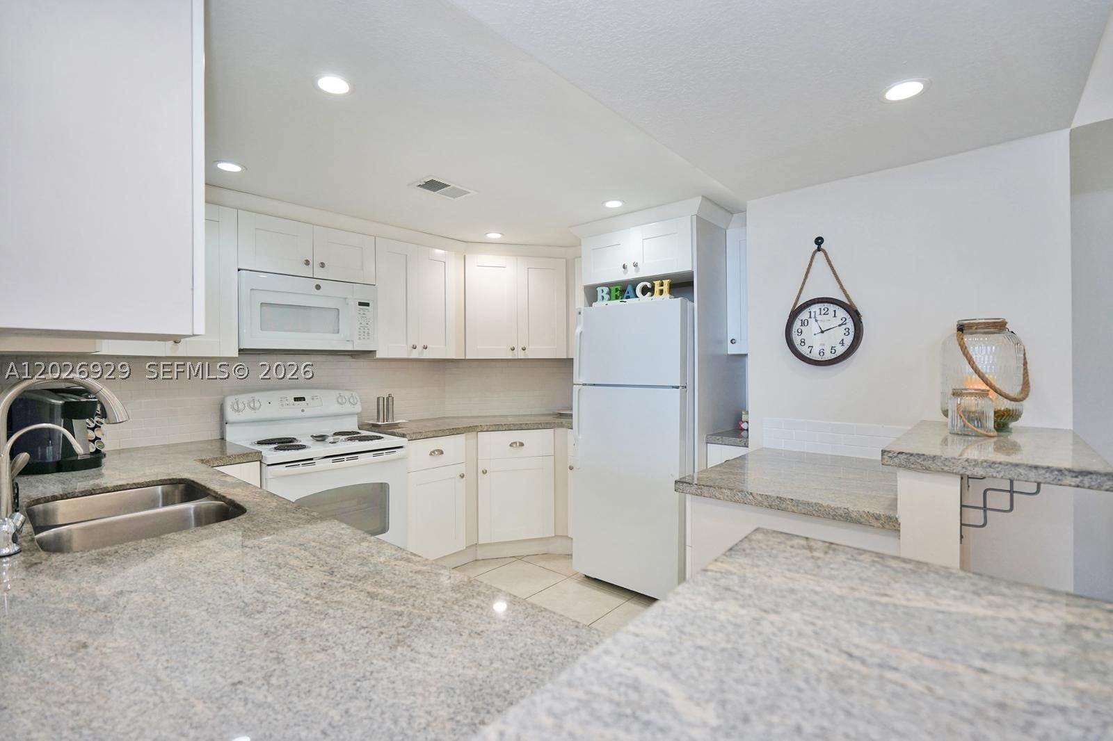 3725 S Ocean Dr 1216