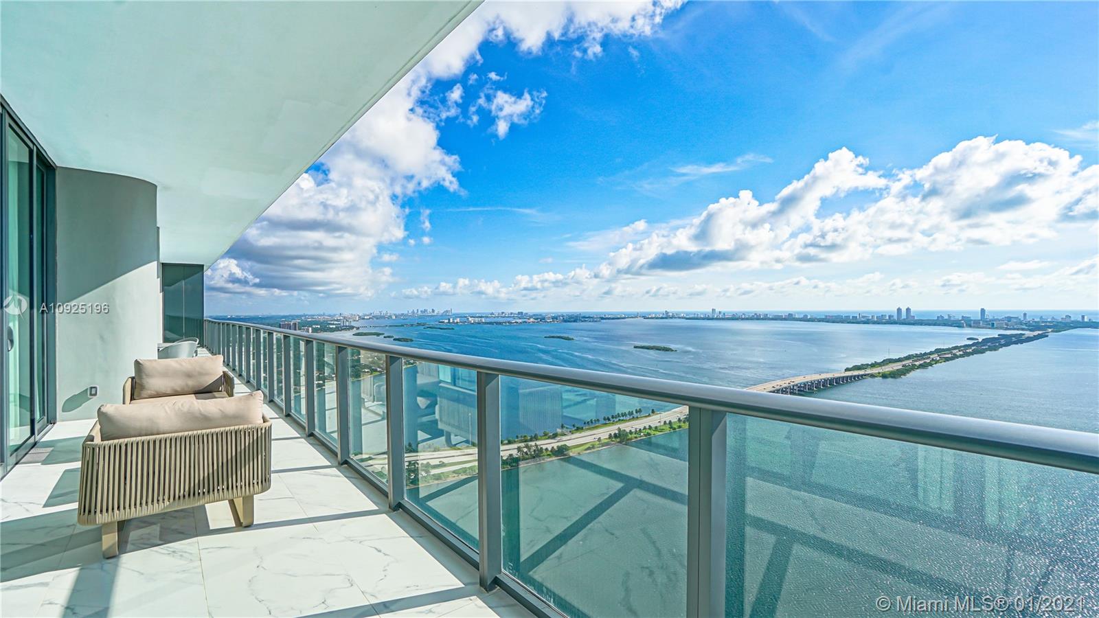 ONE PARAISO CONDO - Residential