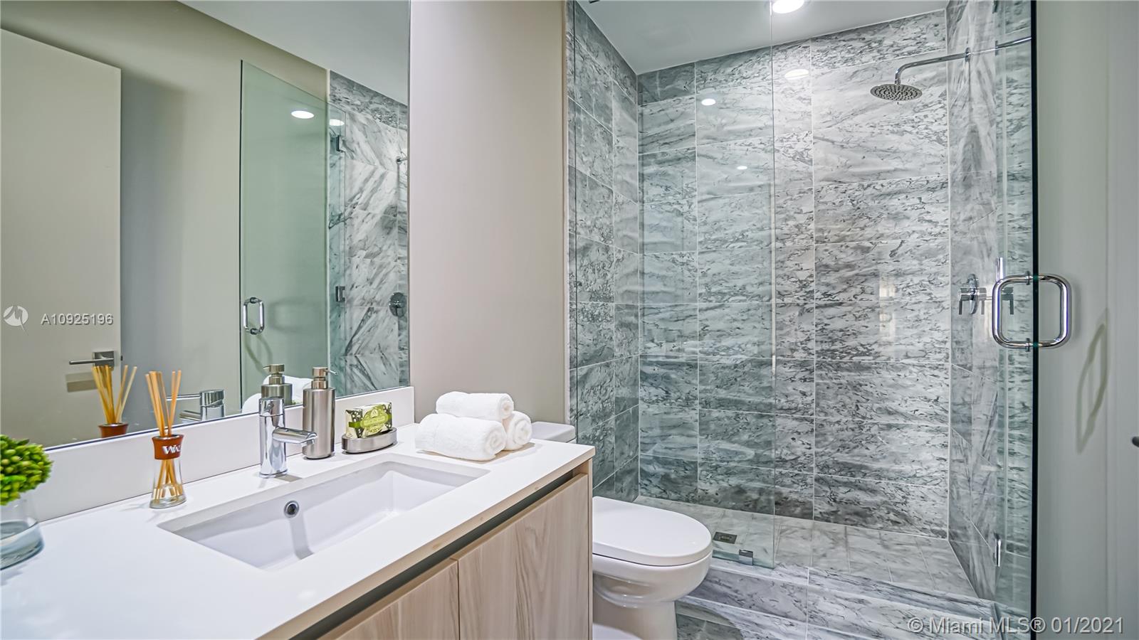 ONE PARAISO CONDO - Residential