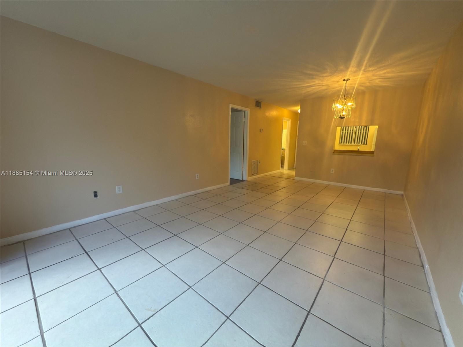 BROOKFIELD SQUARE CONDO - Residential Lease