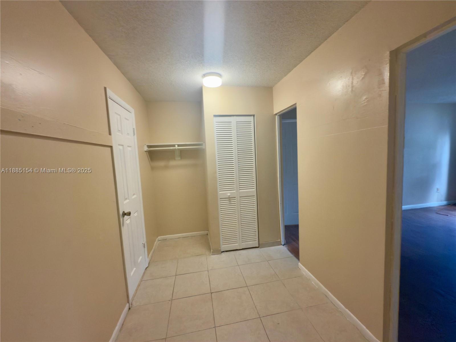 BROOKFIELD SQUARE CONDO - Residential Lease