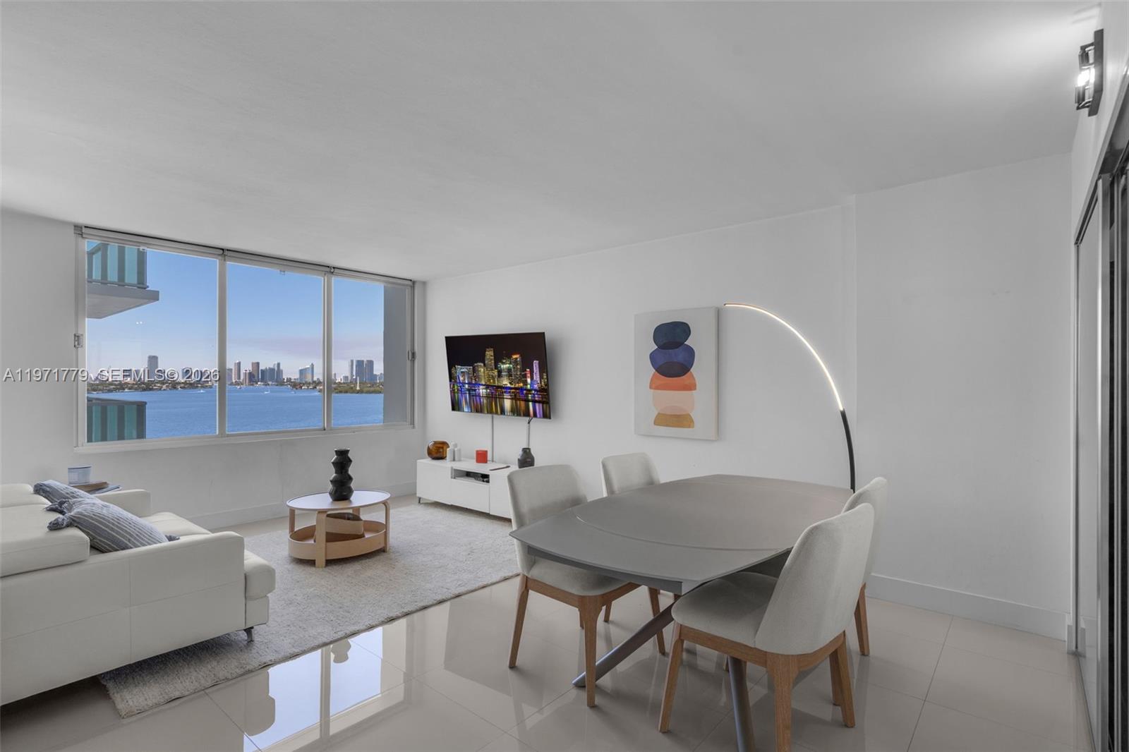 MIRADOR 1000 CONDO - Residential