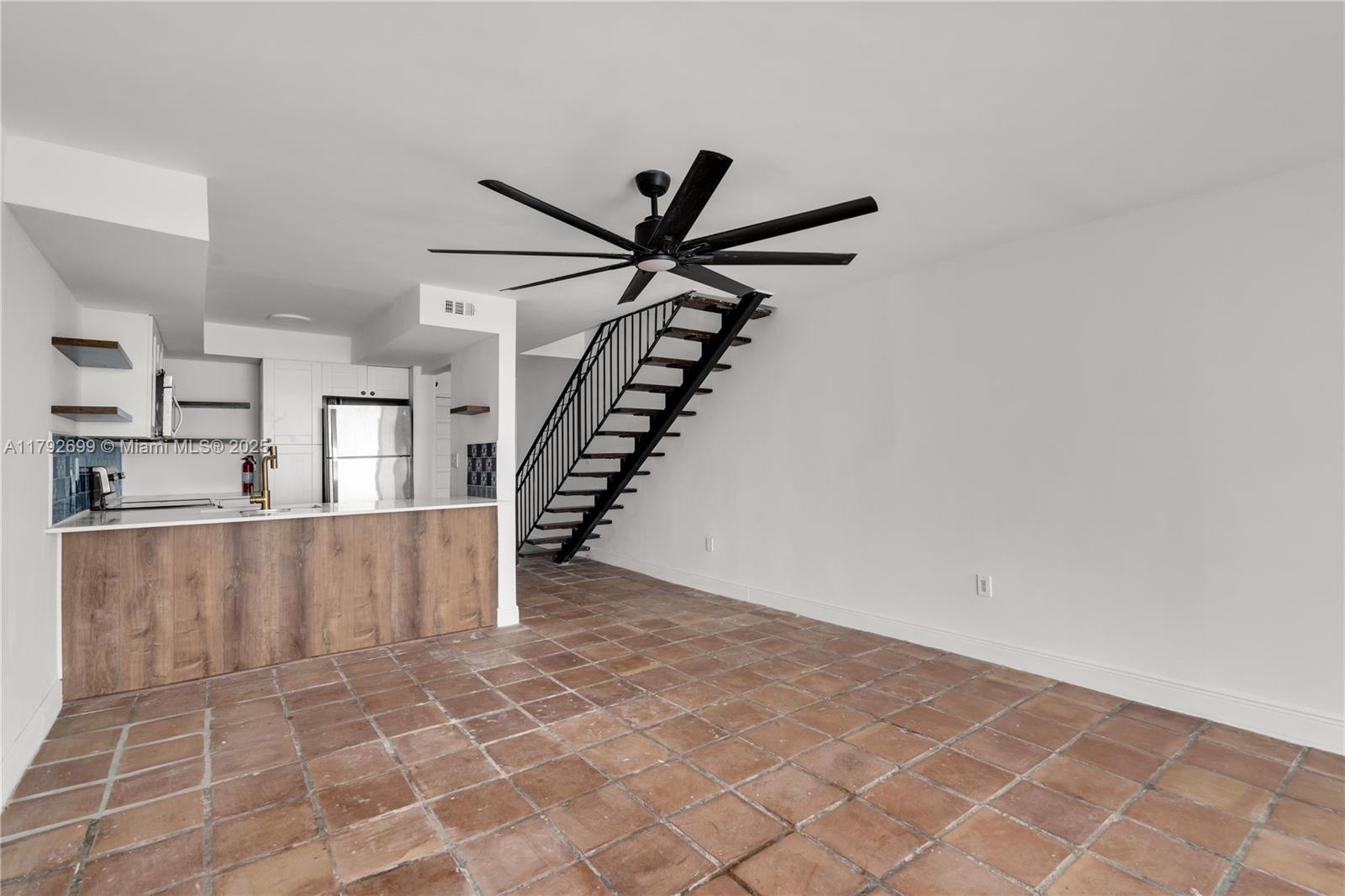 7899 NE Bayshore Ct 6E