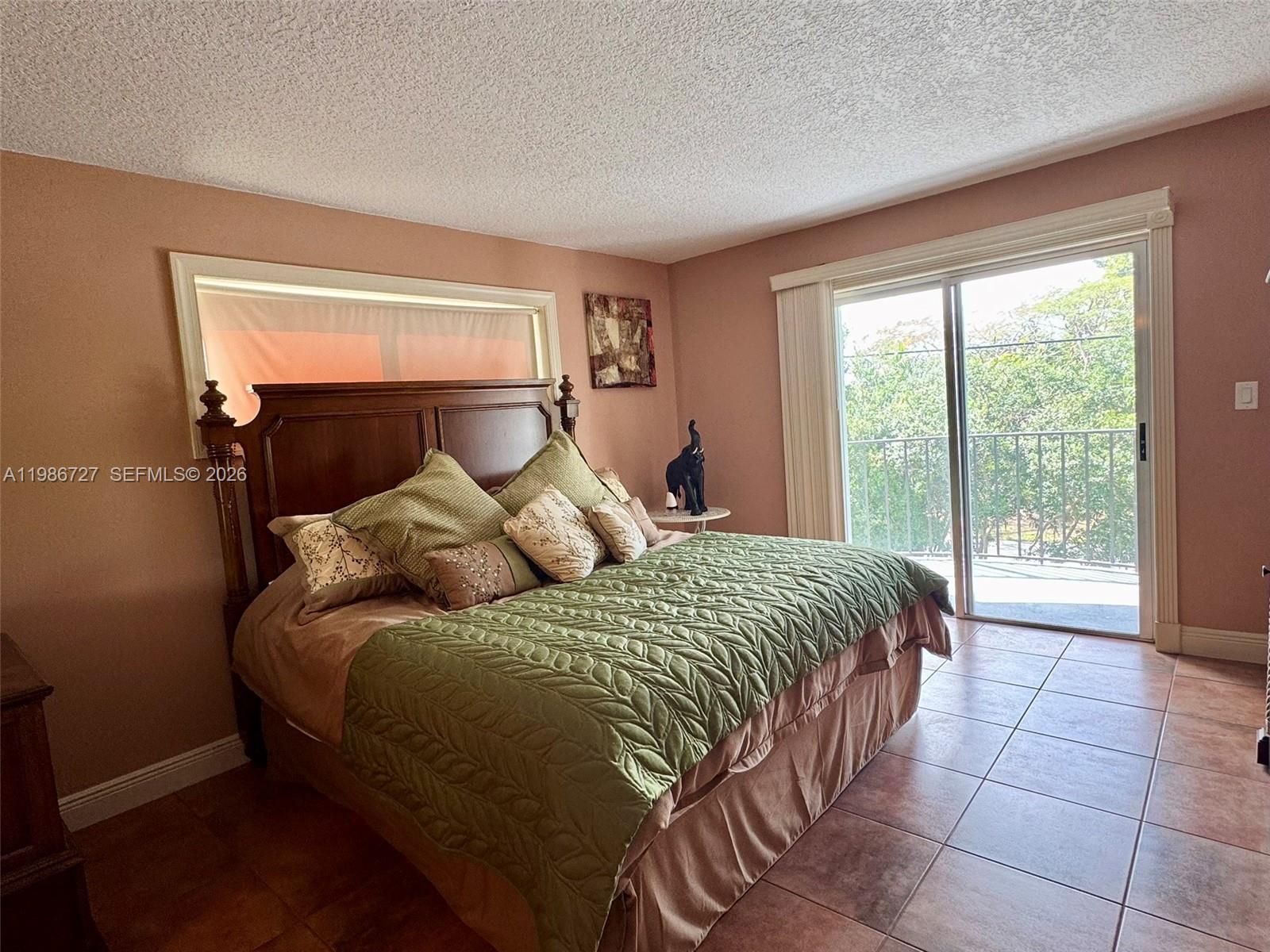 TOP OF THE MILE SOUTH CON - Residential