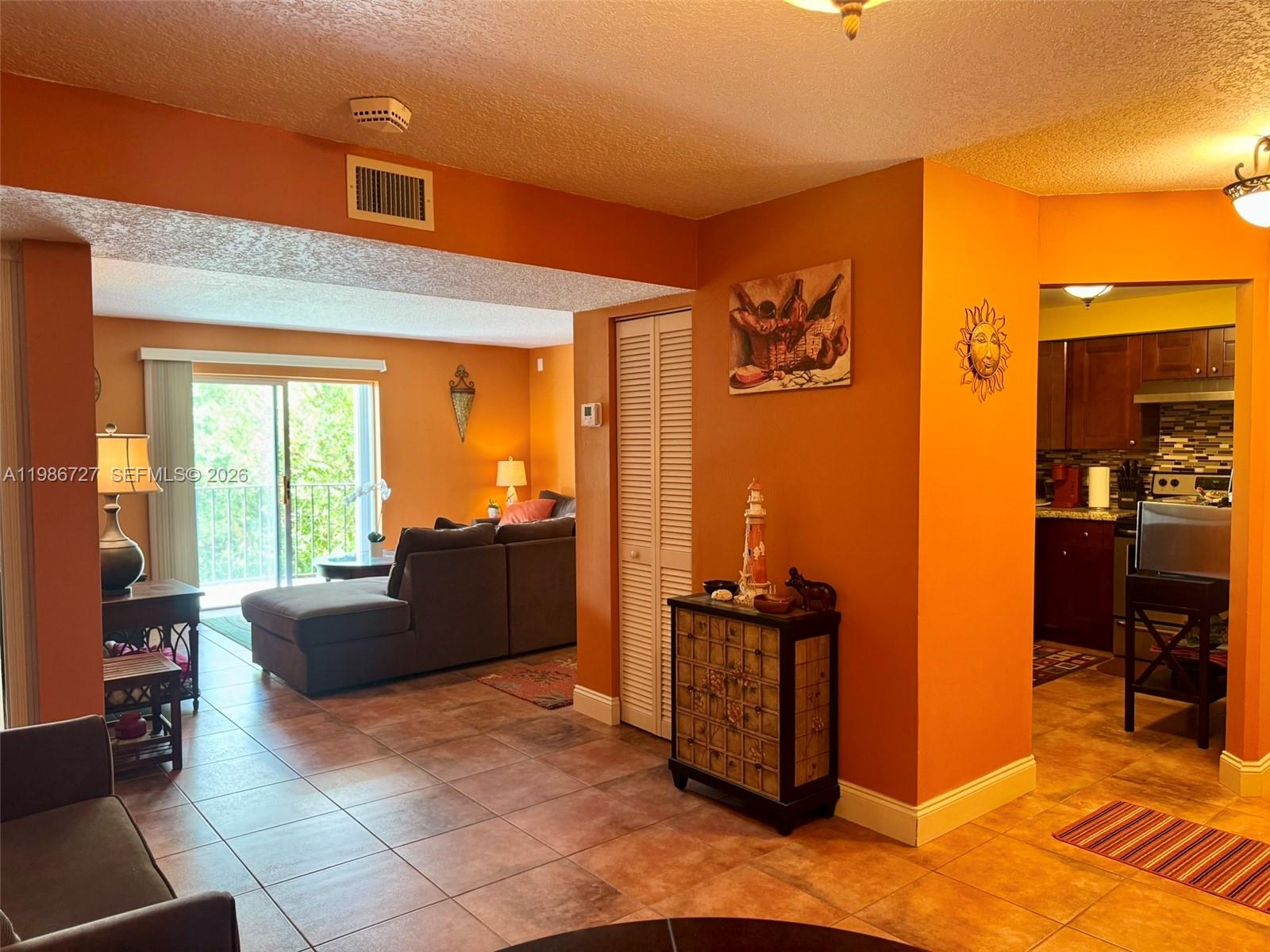 TOP OF THE MILE SOUTH CON - Residential