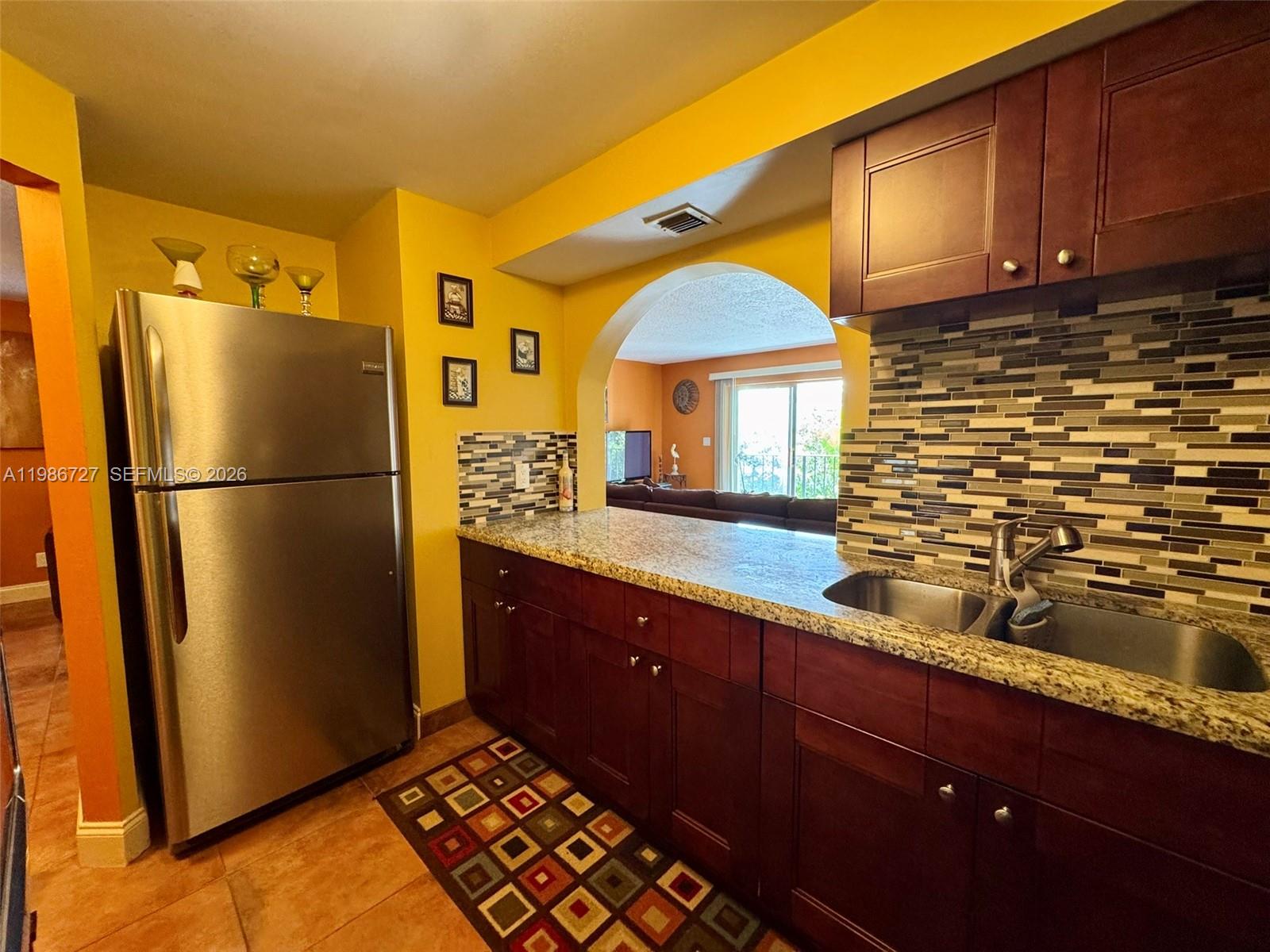 TOP OF THE MILE SOUTH CON - Residential